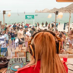 Milky Beach Club Los Cabos 5