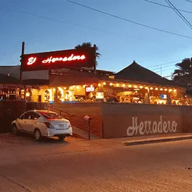 Restaurante El Herradero San José 