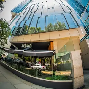 50 Friends Reforma 1