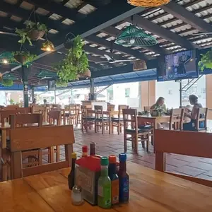 Mariscos El Coleguita Marina Vallarta 6