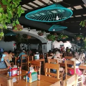 Mariscos El Coleguita Marina Vallarta