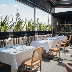 Restaurante Terraza One Pound Lomas 4