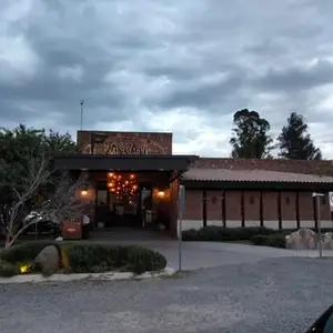 Restaurante Zerati Aeropuerto 1