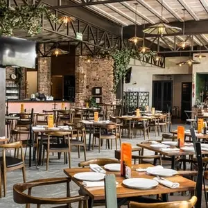 Restaurante Zerati Aeropuerto 5