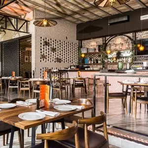 Restaurante Zerati Aeropuerto 8