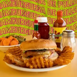 Hamburguesas del río Monterrey 8