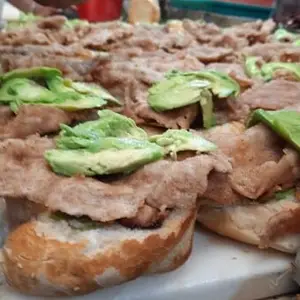 Cemitas Las Poblanitas Mercado Del Carmen 9