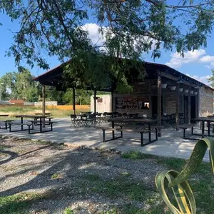 Casa Blanca Burgers y Mas Cadereyta 5