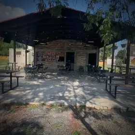 Casa Blanca Burgers y Mas Cadereyta