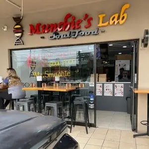 Munchie's Lab San Pedro 5