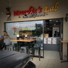 Munchie's Lab San Pedro