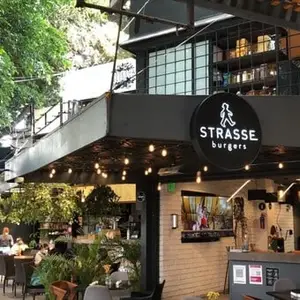 Restaurante STRASSE BURGERS Polanco 1