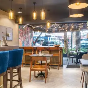 Restaurante STRASSE BURGERS Polanco 5