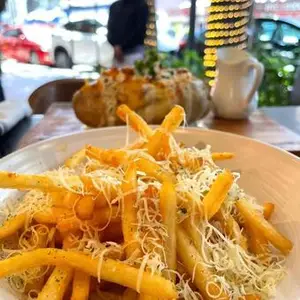 Restaurante STRASSE BURGERS Polanco 6