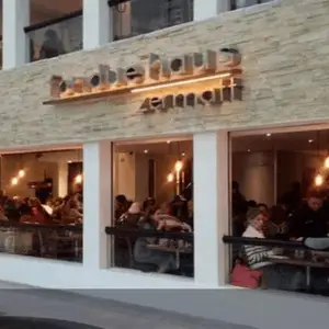 Haus Fondue Bistro Pabellón Altavista 1