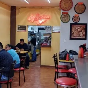 Pizzería Delezza Centro 5
