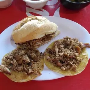 Carnitas El Taquito Los Pinos 5