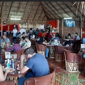 Mariscos La Palapa de Pilo Encarnación de Díaz 4