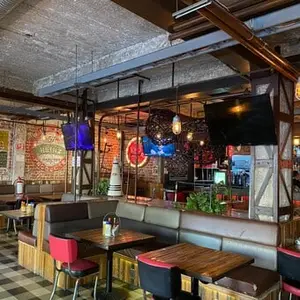 Restaurante Burger Bar Joint Roma 7