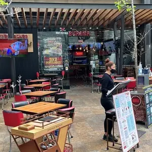 Restaurante Burger Bar Joint Plaza Toreo 5