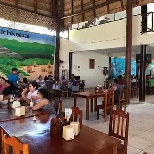 Restaurante El Pejelagarto Bacalar 7
