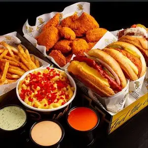 FRIES N' FRIES Paseo La Fe 6