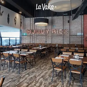 Restaurante La Vaka Las Antenas 9