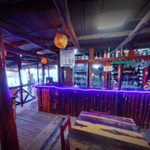 Moskito Sport Bar & Restaurante Holbox 7