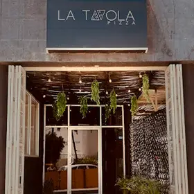 Pizzería LA TAVOLA Cabo San Lucas