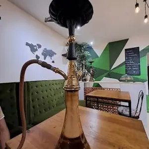 Restaurant Hookahs Cave CDMX 9