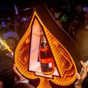 Discoteca 24K Cancún 4