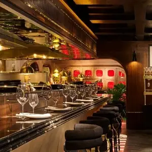 Restaurante Colmillo Masaryk 9