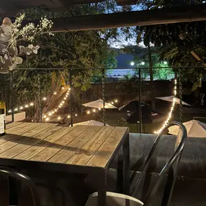 Restaurante Vinopremier Valle De Bravo 8