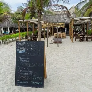 Restaurante Cayuco Puerto Escondido 3