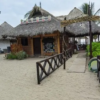 Restaurante Cayuco Puerto Escondido - foto 1