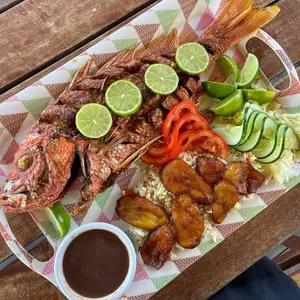 Restaurante Sulumar Mahahual 5