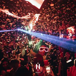 Nisha Club Roma 4