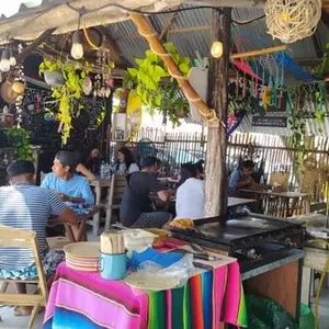 Restaurante La Pancha Mahahual 5