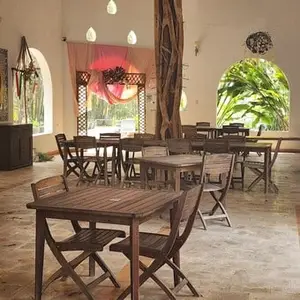 Restaurante La Casa De Los Lotos Baca 1