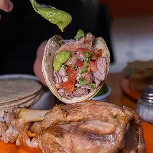 Carnitas Universidad Querétaro 7