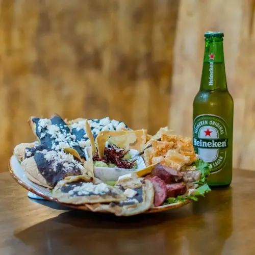 La Farola Cantina y Centro Botanero Oaxaca - foto 4
