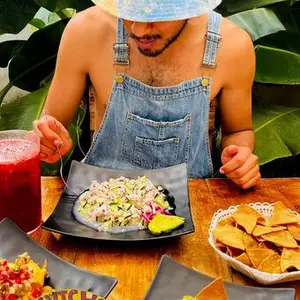 Restaurante Ceviches La Chingada Holbox 8