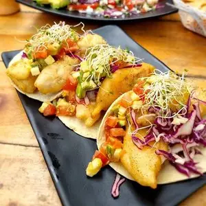 Restaurante Ceviches La Chingada Holbox 2