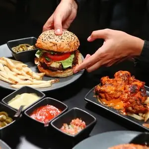 Restaurante Grill Team Foods San Nicolás 7