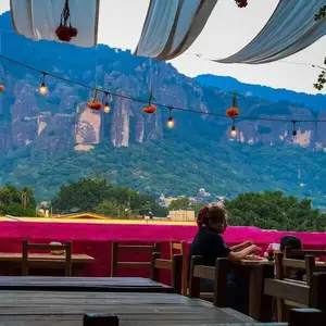 Terraza Bendita Santa María Tepoztlán 5