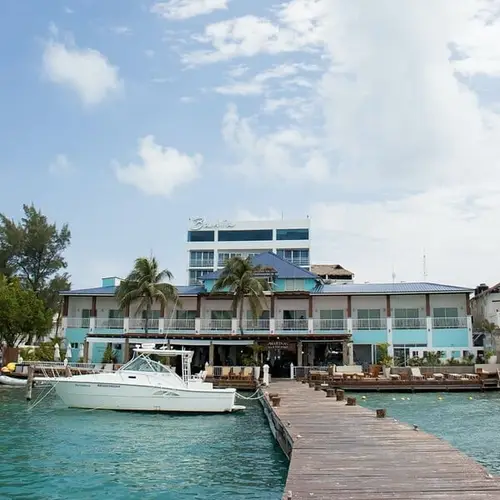 Restaurante Marina Bartolomé Isla Mujeres - foto 1