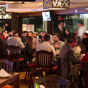 Restaurante Los Nogales Plaza La Joya 5