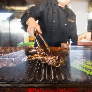 Restaurante Los Nogales Plaza La Joya 9