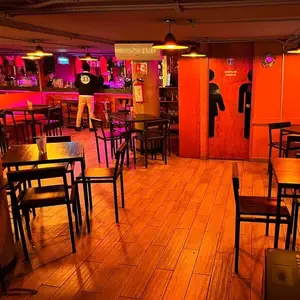 Restaurante Bar El 33 Nápoles  8