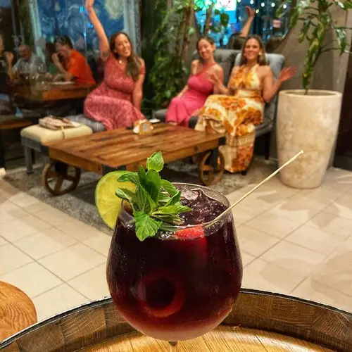 Restaurante Off The Vine Playa del Carmen - foto 4